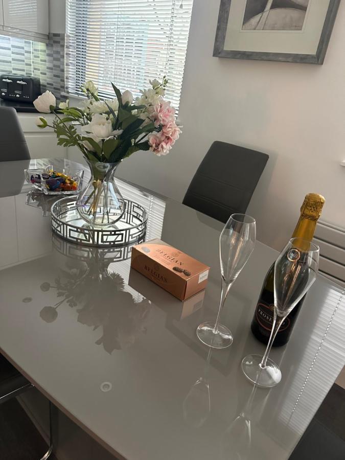 Luxury Apartment Belfast City Centre Overlooking Custom House Sqaure Extérieur photo
