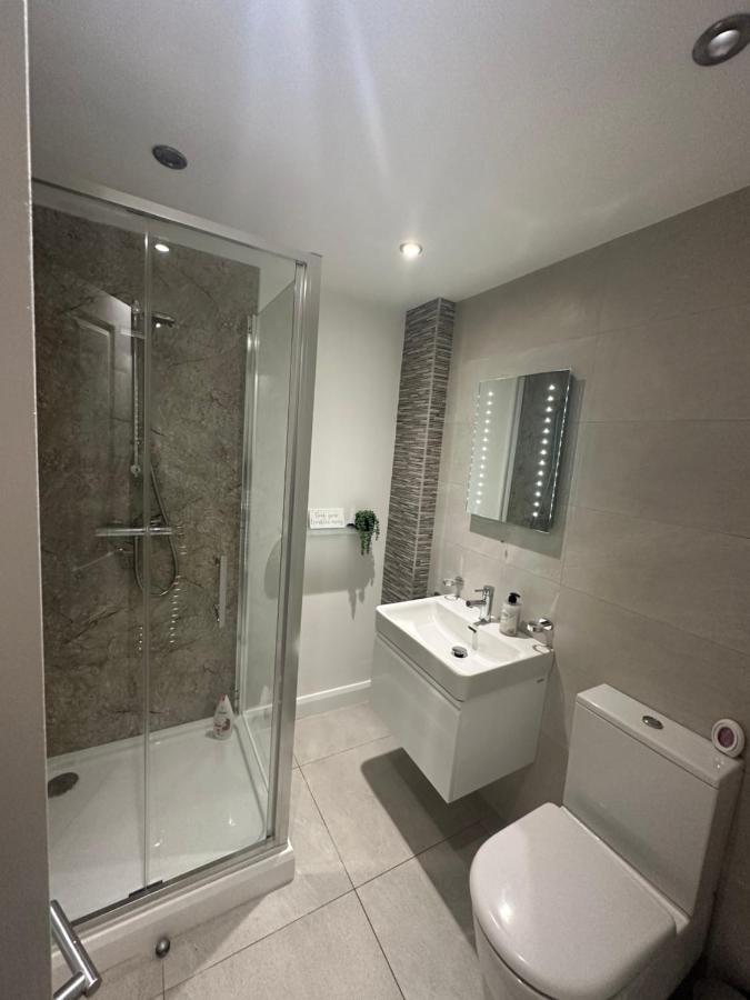Luxury Apartment Belfast City Centre Overlooking Custom House Sqaure Extérieur photo